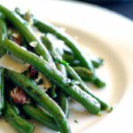 Crispy Roasted Green Beans with Parmesan: A Savory Delight
