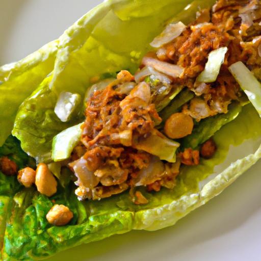 Flavor-Packed Keto Chicken lettuce Wraps with Peanut Sauce