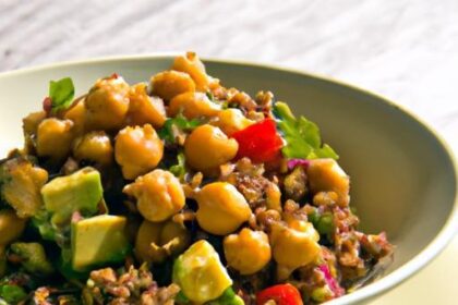 Nourish Naturally: Quinoa Salad with Avocado & Chickpeas
