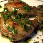 Mouthwatering Garlic Butter Chicken Thighs: Juicy & Flavorful