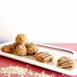 Easy 4-Ingredient No-Bake Peanut Butter Oatmeal Bites
